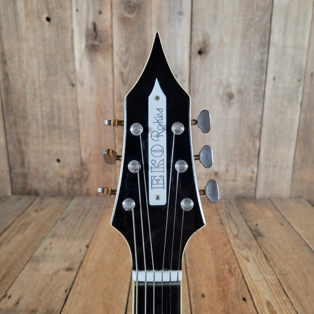 EKO Rocket Rokes Model VI Sunburst 1960s – Vintage Italian Electric Guitar with Original Case - Mahar's Vintage Guitars