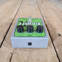 Electro - Harmonix 2008 Bass Big Muff Pi Pedal – Vintage Fuzz for Bassists with Deep Sustain & Grit - Mahar's Vintage Guitars