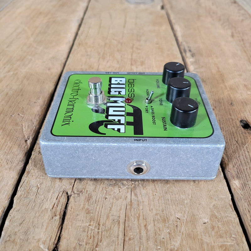 Electro - Harmonix 2008 Bass Big Muff Pi Pedal – Vintage Fuzz for Bassists with Deep Sustain & Grit - Mahar's Vintage Guitars