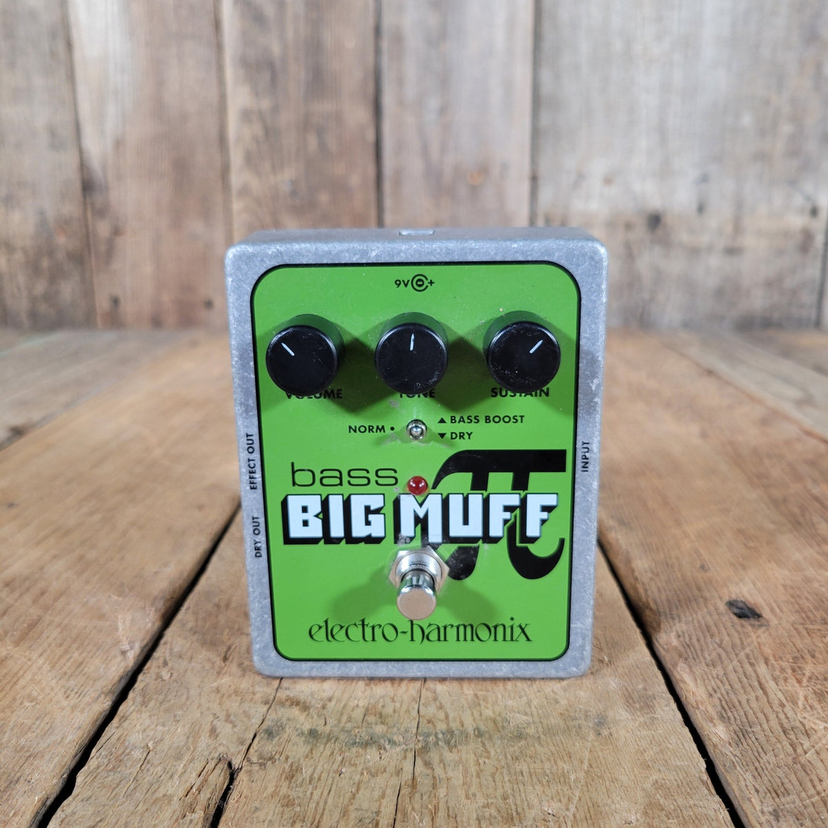 Electro - Harmonix 2008 Bass Big Muff Pi Pedal – Vintage Fuzz for Bassists with Deep Sustain & Grit - Mahar's Vintage Guitars