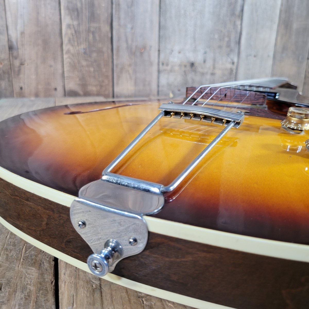Epiphone 1963 Century E422T w/ Original Case, Excellent - Mahar's Vintage Guitars