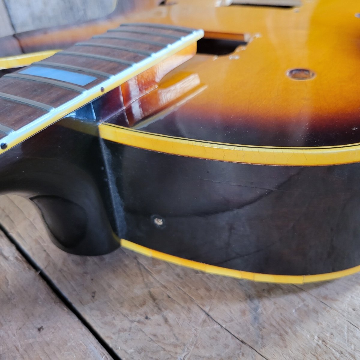Epiphone 1968 E - 252 Broadway Archtop Husk Project Poor - Mahar's Vintage Guitars