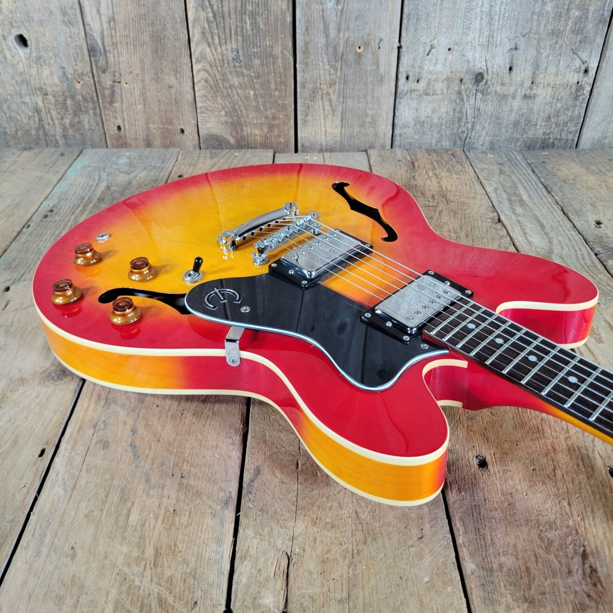 Epiphone 1999 DOT ES - 335 Reissue Cherry Sunburst MIK Near Mint - Mahar's Vintage Guitars