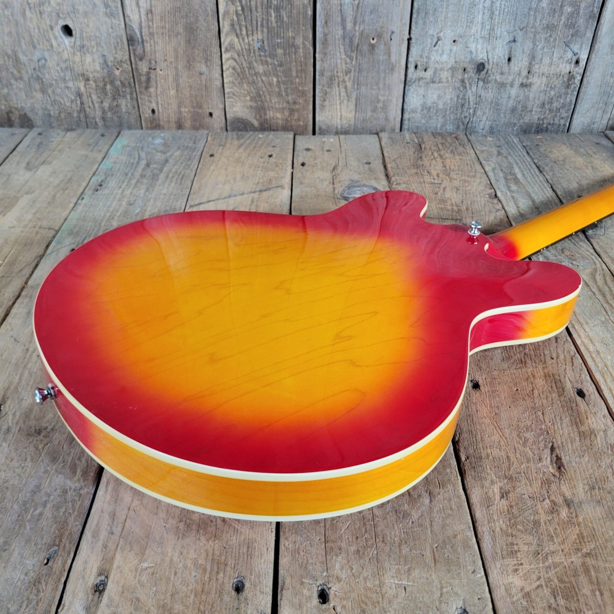 Epiphone 1999 DOT ES - 335 Reissue Cherry Sunburst MIK Near Mint - Mahar's Vintage Guitars