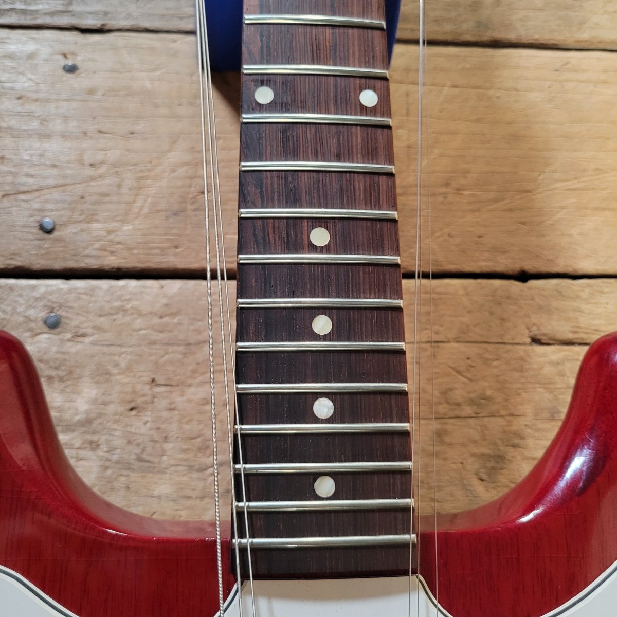 Epiphone Coronet 1962 With Original Case - Mahar's Vintage Guitars