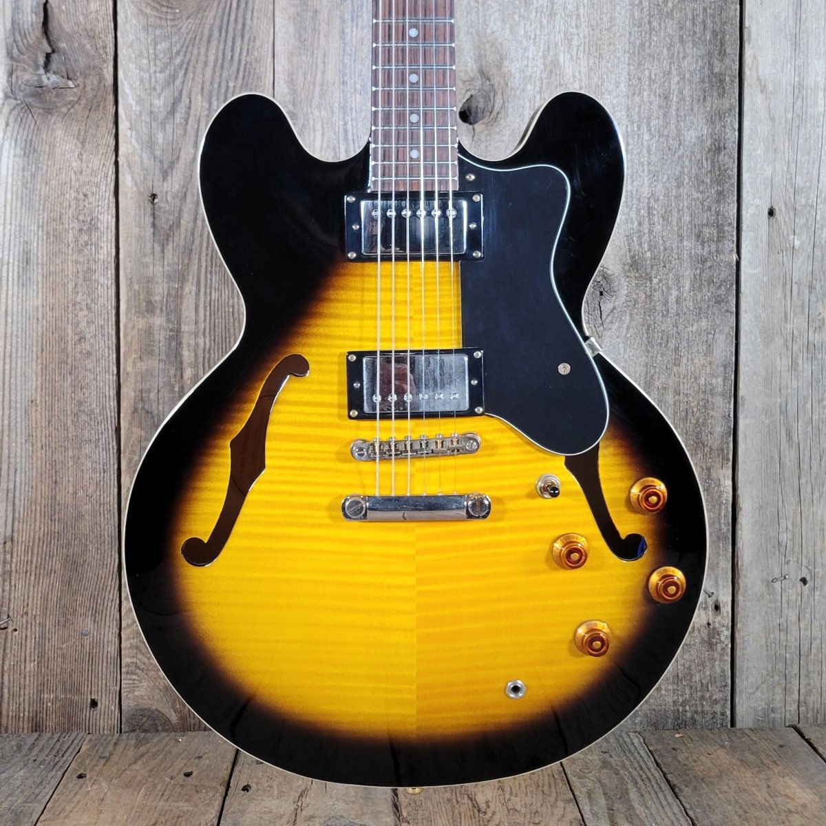 Epiphone ES - 335 Dot Deluxe VS 2009 – Vintage Sunburst with Original Case - Mahar's Vintage Guitars