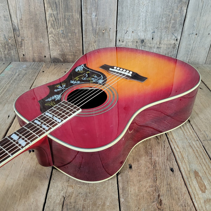 Epiphone Hummingbird H/S Dreadnought Cherry Sunburst with Hard Case 2010s - Mahar's Vintage Guitars