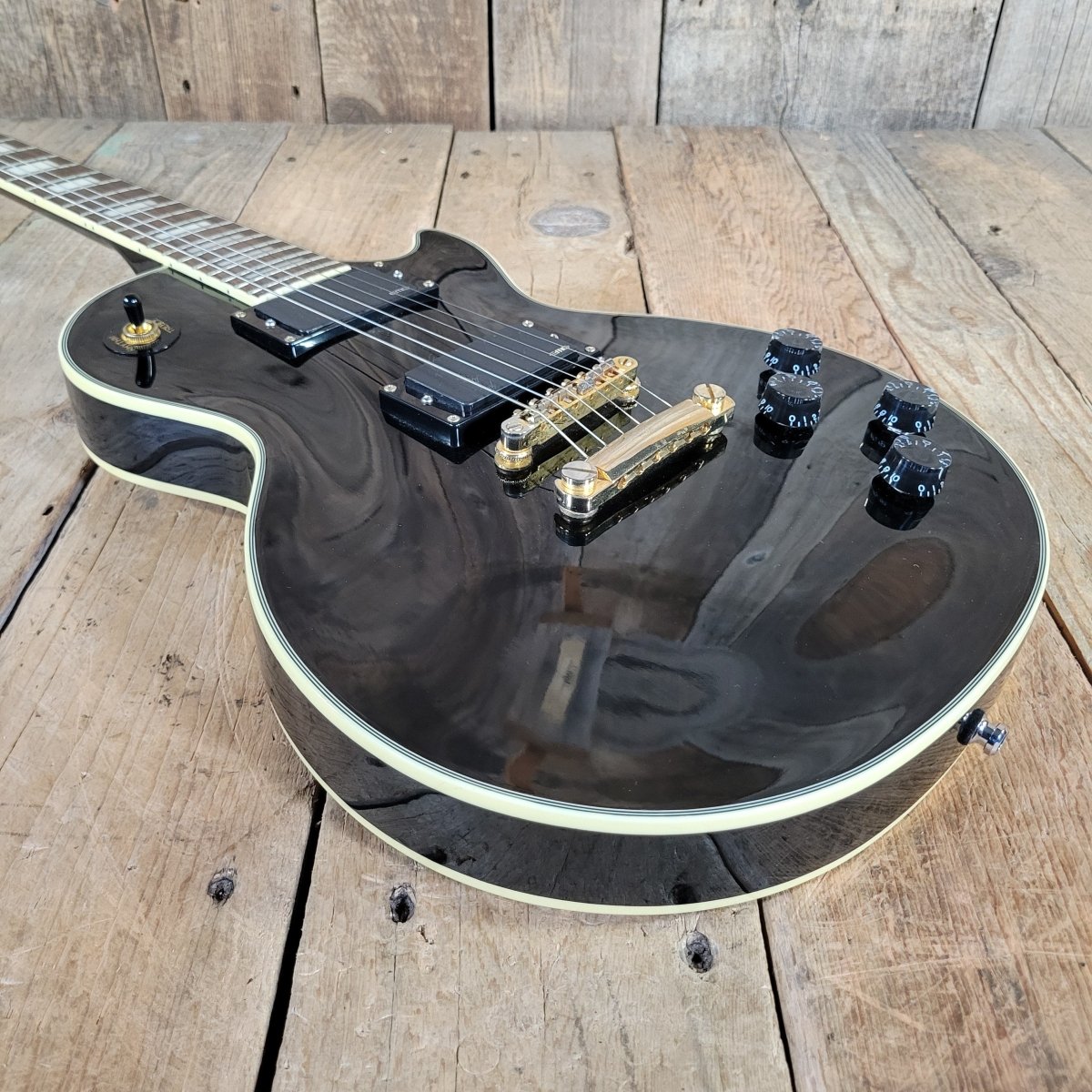 Epiphone Les Paul Custom Ebony 2008 w/ EMGs & SKB Gig Bag - Mahar's Vintage Guitars
