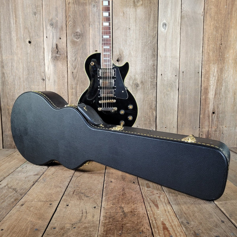 Epiphone Les Paul Custom Ebony 3 Pickup 2011 with hard shell case - Mahar's Vintage Guitars