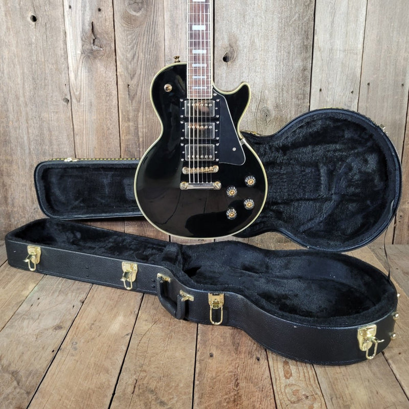 Epiphone Les Paul Custom Ebony 3 Pickup 2011 with hard shell case - Mahar's Vintage Guitars