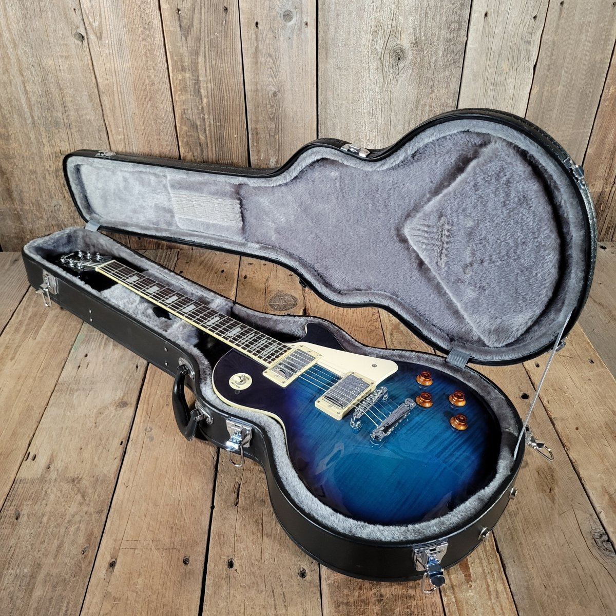 Epiphone Les Paul Std Blue Burst Plus Top 2006 with Original Hard Case - Mahar's Vintage Guitars