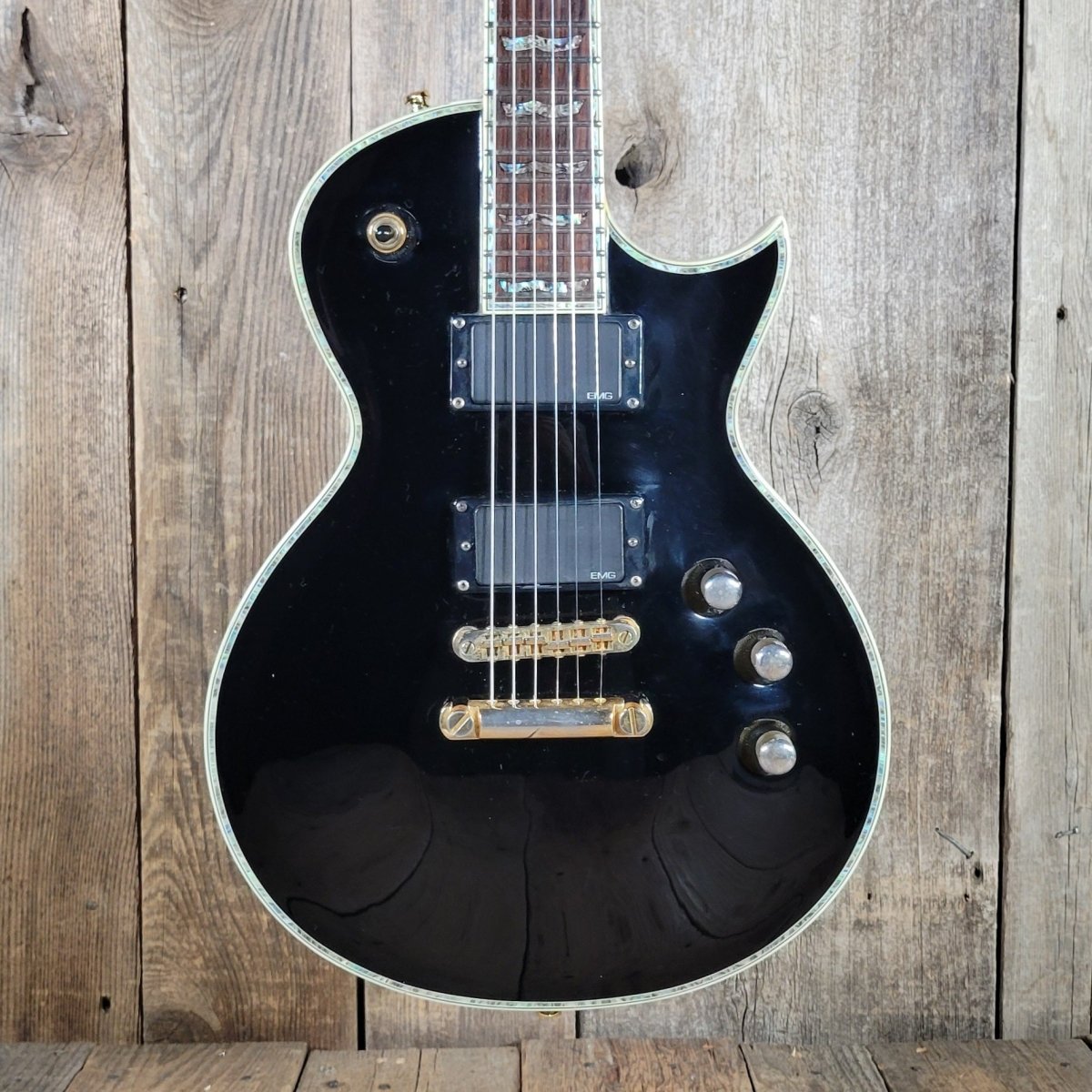 ESP LTD Deluxe EC - 1000 2007 Black with EMG Pickups and Hard Case - Mahar's Vintage Guitars