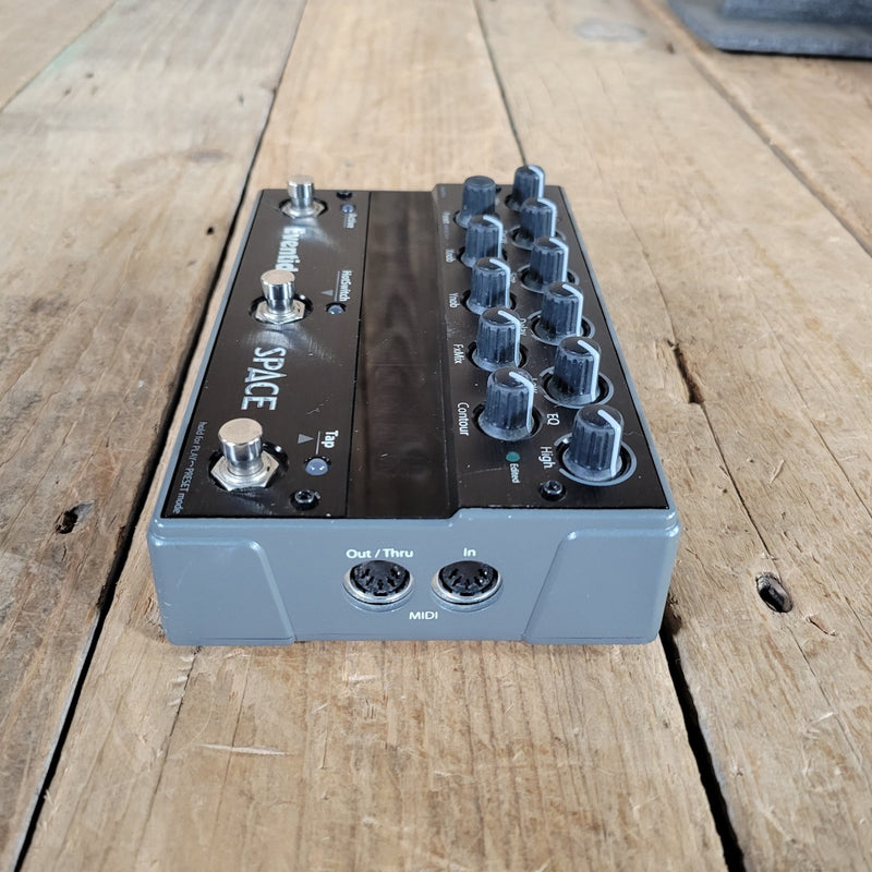 Eventide Space Reverb and Beyond Pedal – Studio - Quality Reverb Effects Pedal with Modulation & Presets 2010 - Mahar's Vintage Guitars