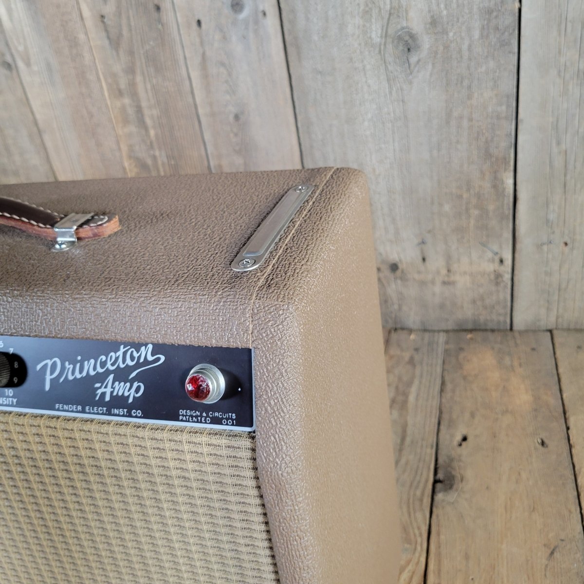 Fender 1962 Princeton 6G2 Brown Tolex w/ footswitch Near Mint - Mahar's Vintage Guitars