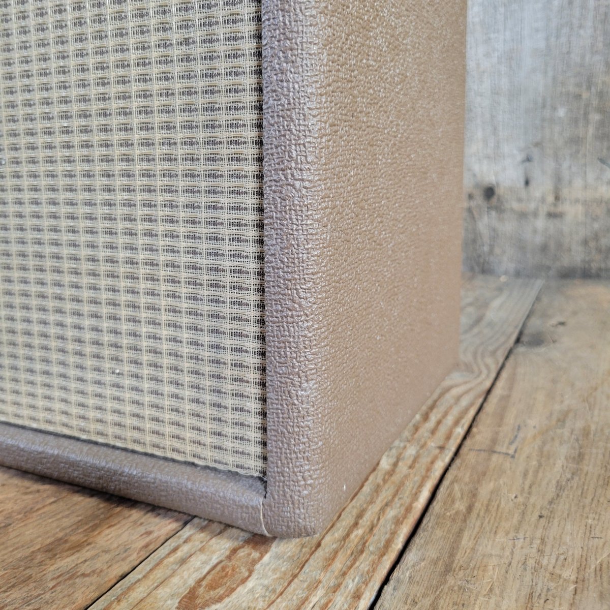 Fender 1962 Princeton 6G2 Brown Tolex w/ footswitch Near Mint - Mahar's Vintage Guitars