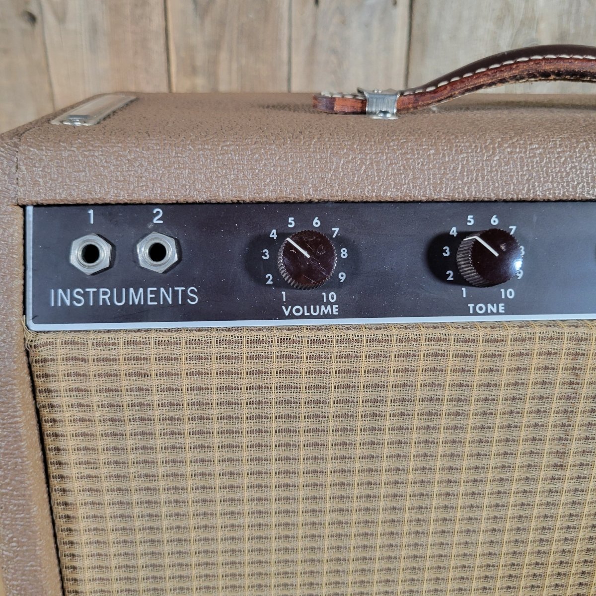 Fender 1962 Princeton 6G2 Brown Tolex w/ footswitch Near Mint - Mahar's Vintage Guitars