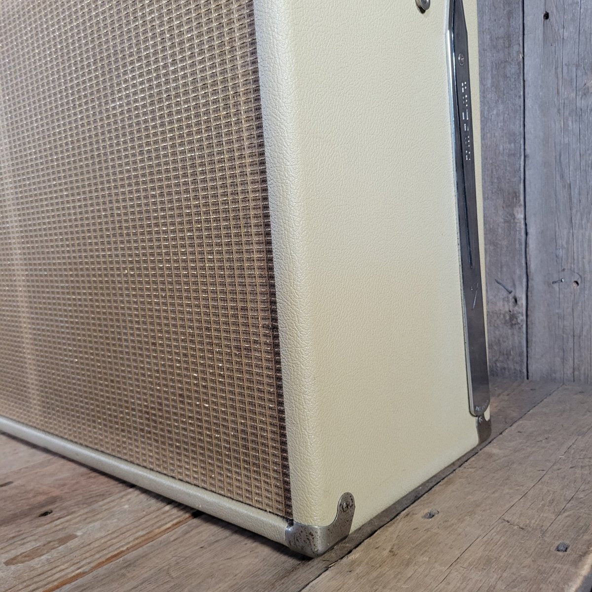 Fender 1963 Bandmaster 6G7 - A White Tolex Piggyback Near Mint - Mahar's Vintage Guitars