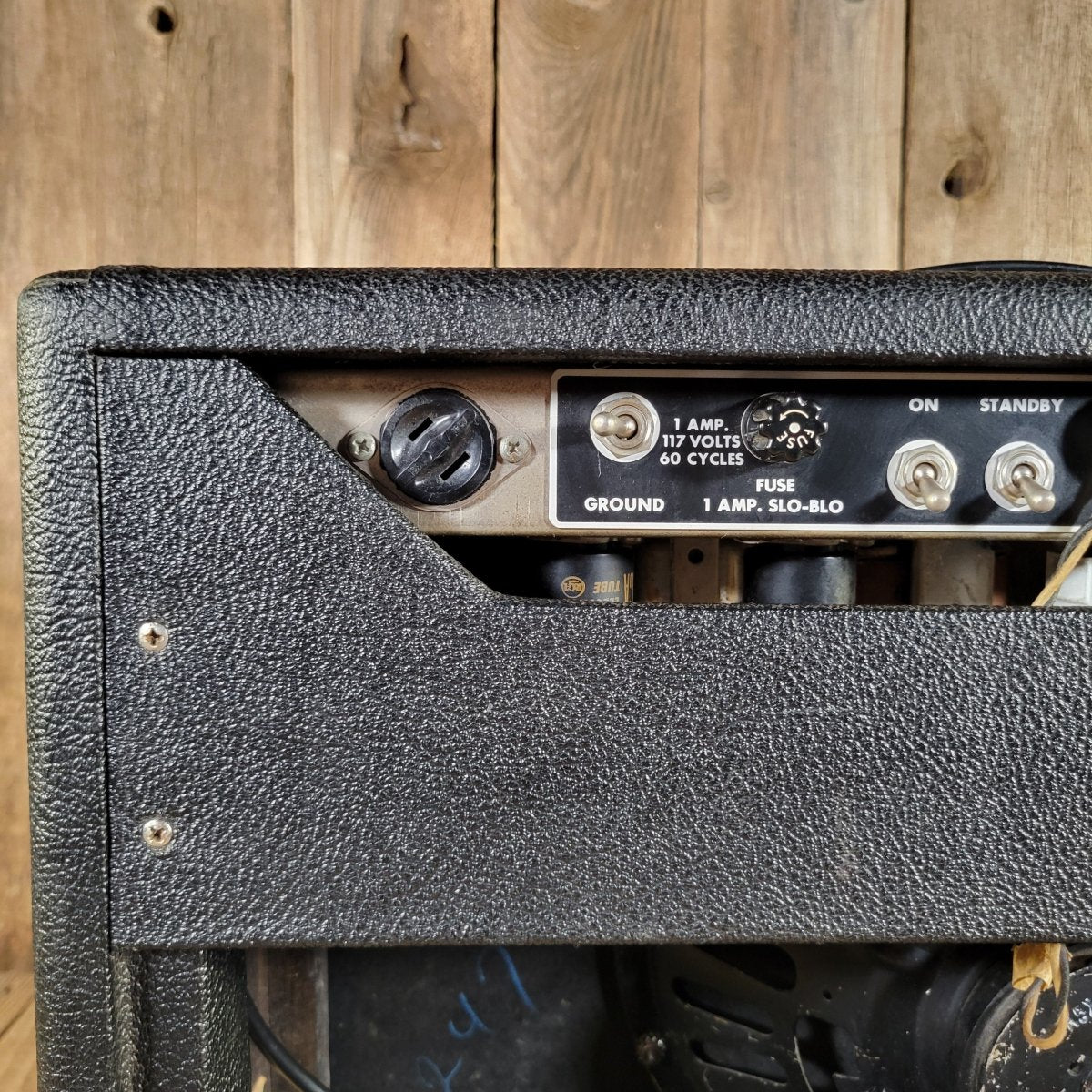 Fender 1964 Deluxe Amp Blackpanel Pre CBS Excellent Condition - Mahar's Vintage Guitars