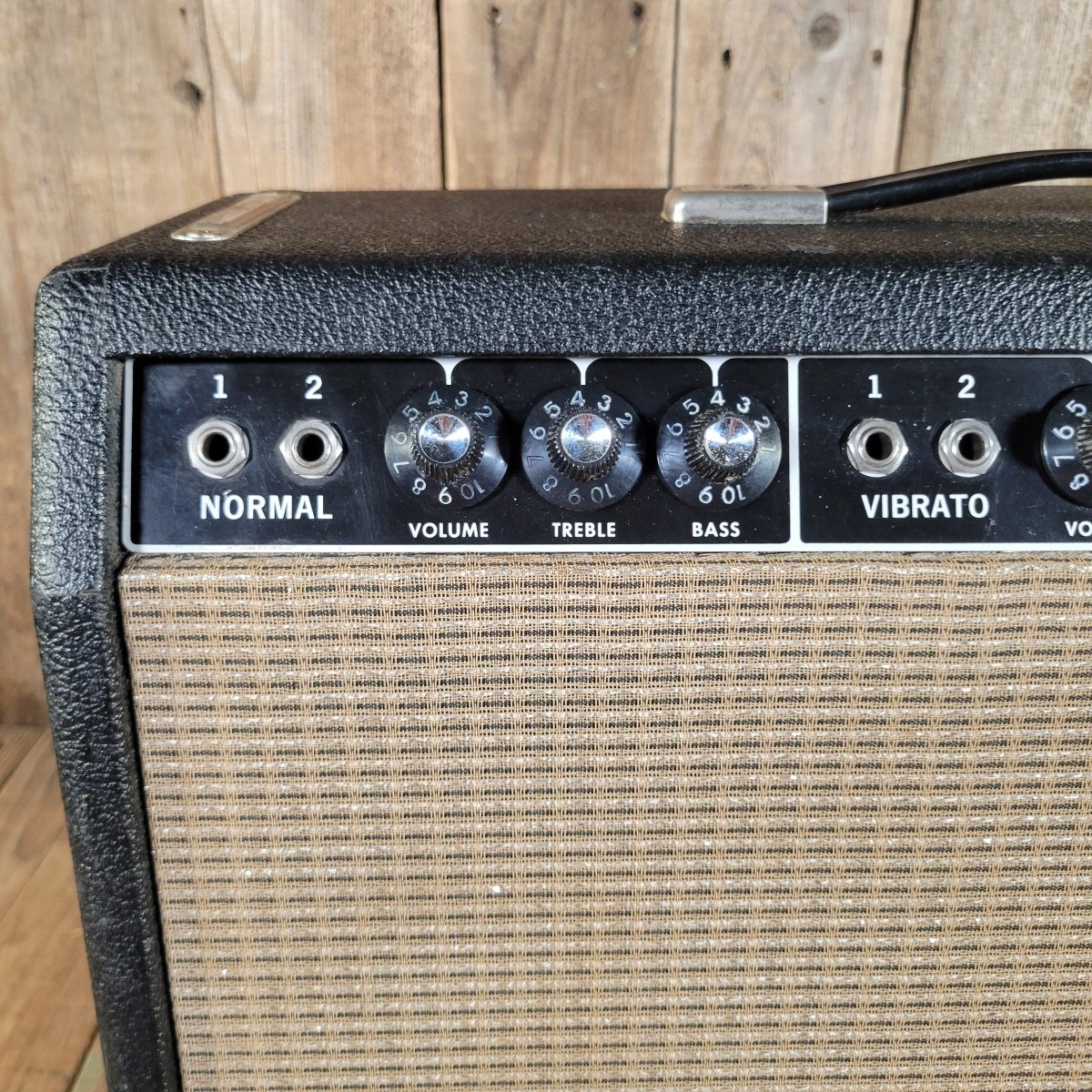 Fender 1964 Deluxe Amp Blackpanel Pre CBS Excellent Condition - Mahar's Vintage Guitars