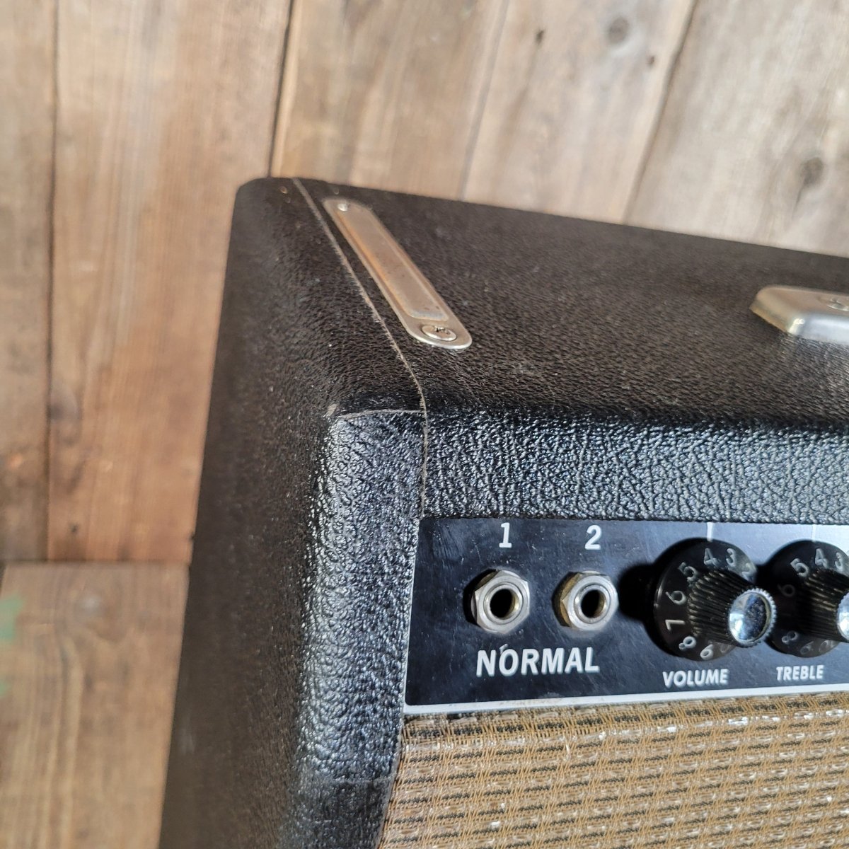 Fender 1964 Deluxe Amp Blackpanel Pre CBS Excellent Condition - Mahar's Vintage Guitars