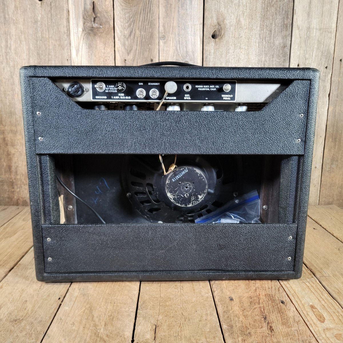 Fender 1964 Deluxe Amp Blackpanel Pre CBS Excellent Condition - Mahar's Vintage Guitars