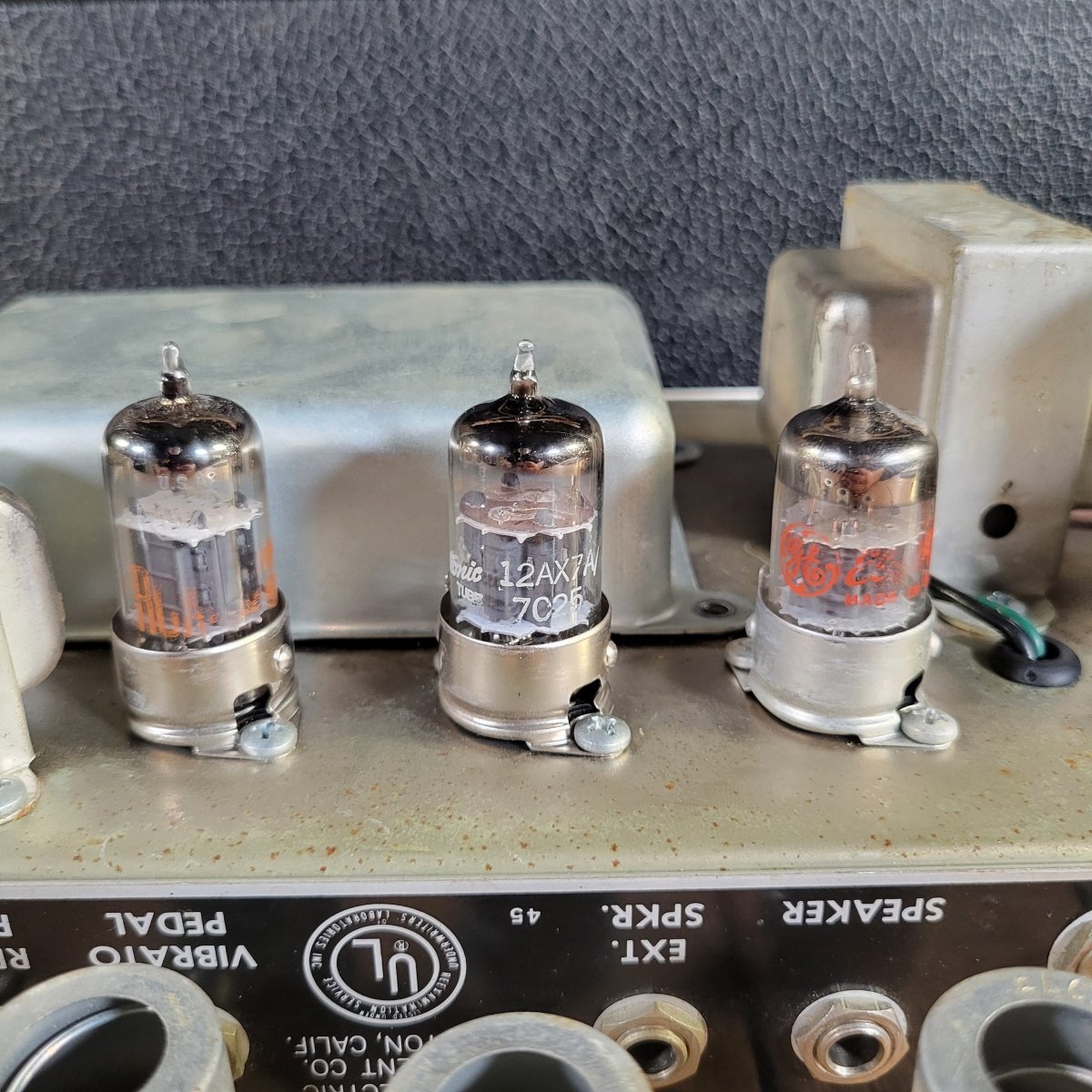 Fender 1964 Deluxe Reverb AA763 Serviced w/ Footswitch Excellent - Mahar's Vintage Guitars
