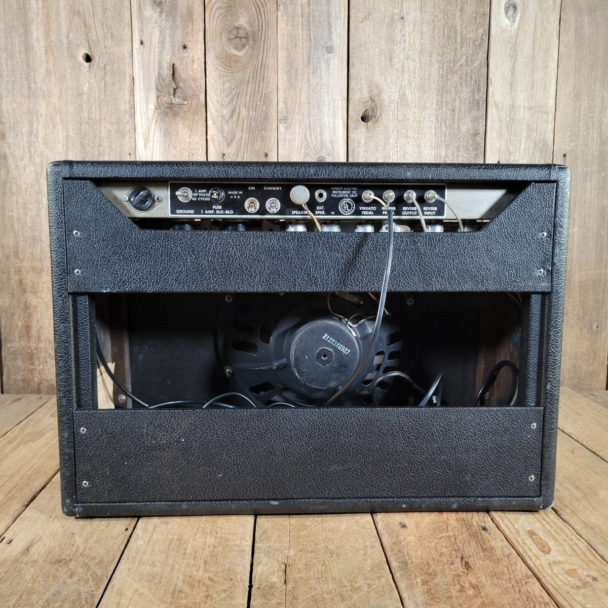 Fender 1964 Deluxe Reverb AA763 Serviced w/ Footswitch Excellent - Mahar's Vintage Guitars