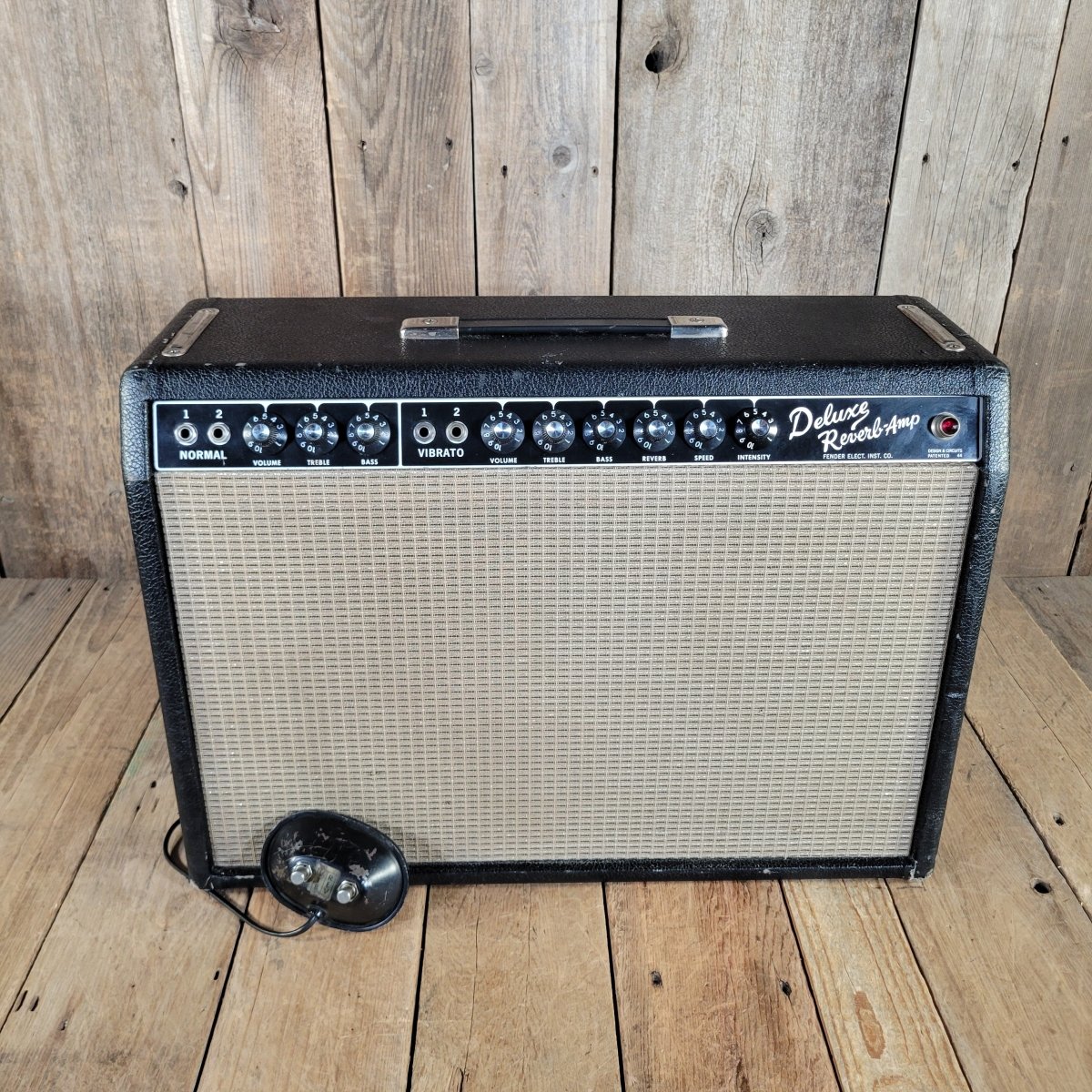 Fender 1964 Deluxe Reverb AA763 Serviced w/ Footswitch Excellent - Mahar's Vintage Guitars