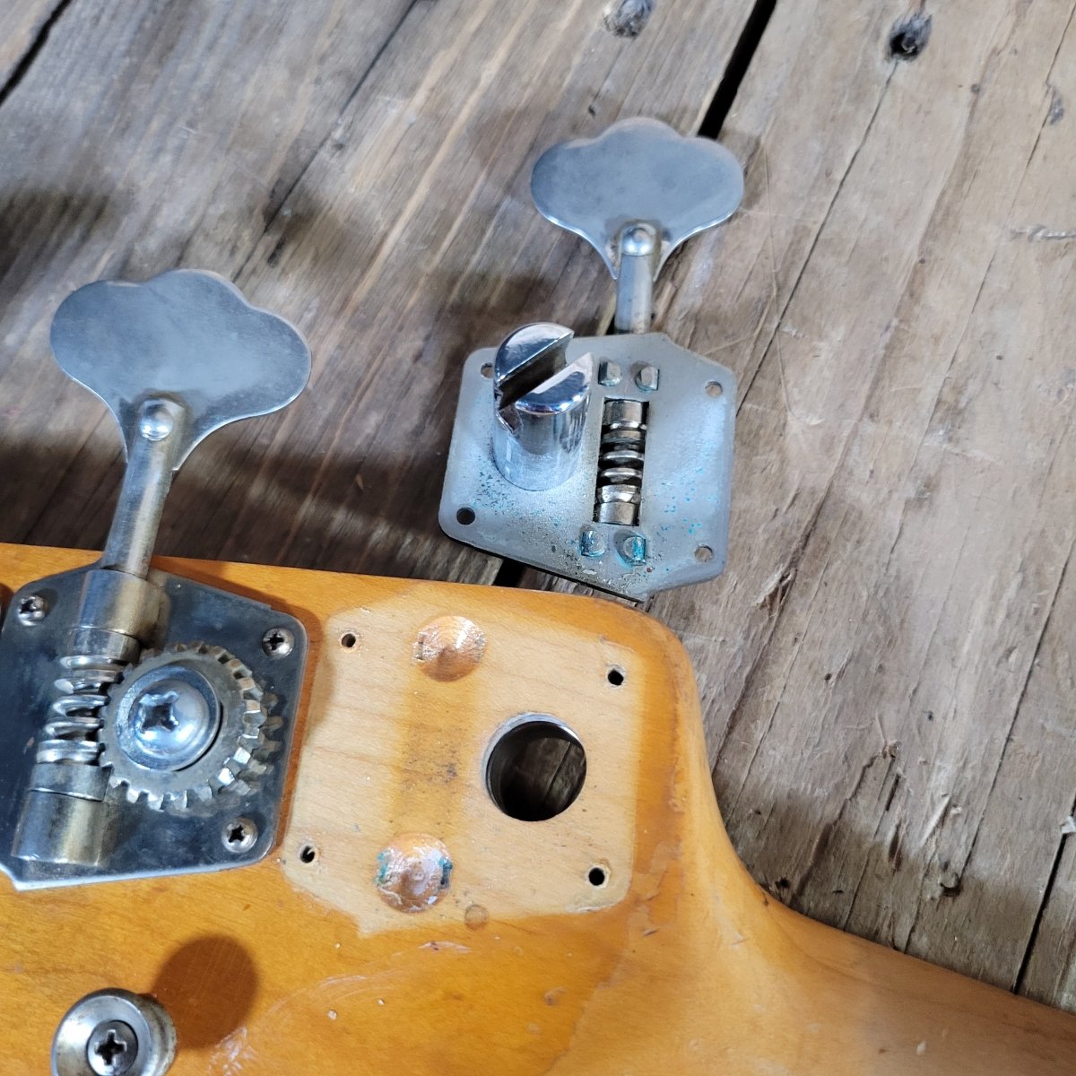 Fender 1964 Precision Bass Olympic White Very Good Pre - CBS - Mahar's Vintage Guitars