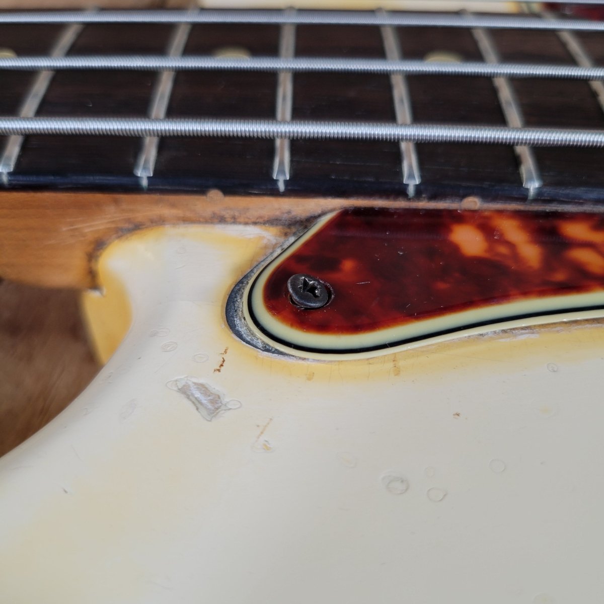 Fender 1964 Precision Bass Olympic White Very Good Pre - CBS - Mahar's Vintage Guitars