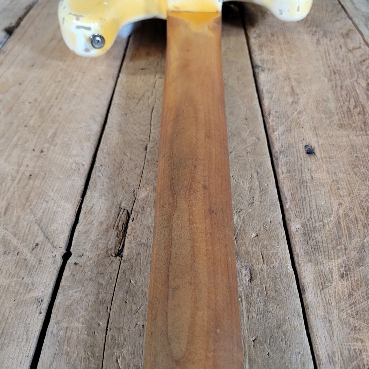 Fender 1964 Precision Bass Olympic White Very Good Pre - CBS - Mahar's Vintage Guitars