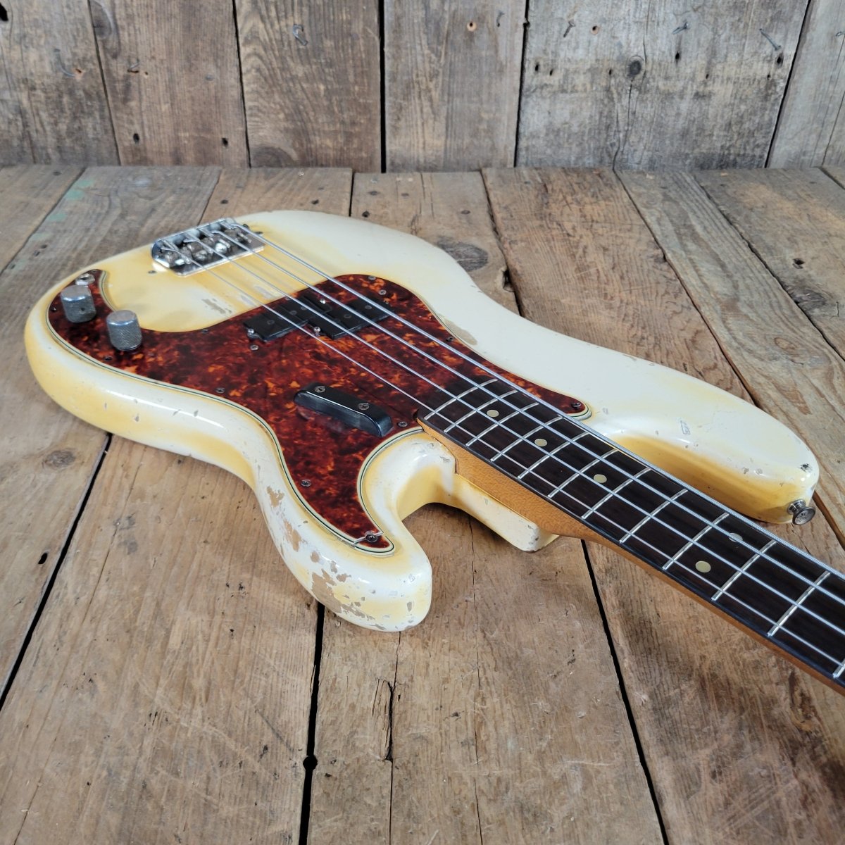 Fender 1964 Precision Bass Olympic White Very Good Pre - CBS - Mahar's Vintage Guitars