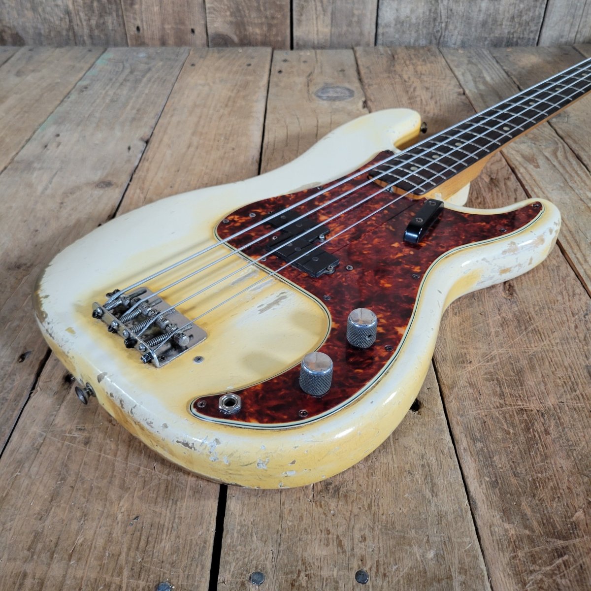 Fender 1964 Precision Bass Olympic White Very Good Pre - CBS - Mahar's Vintage Guitars