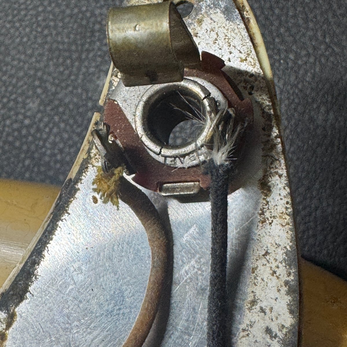 Fender 1964 Precision Bass Olympic White Very Good Pre - CBS - Mahar's Vintage Guitars