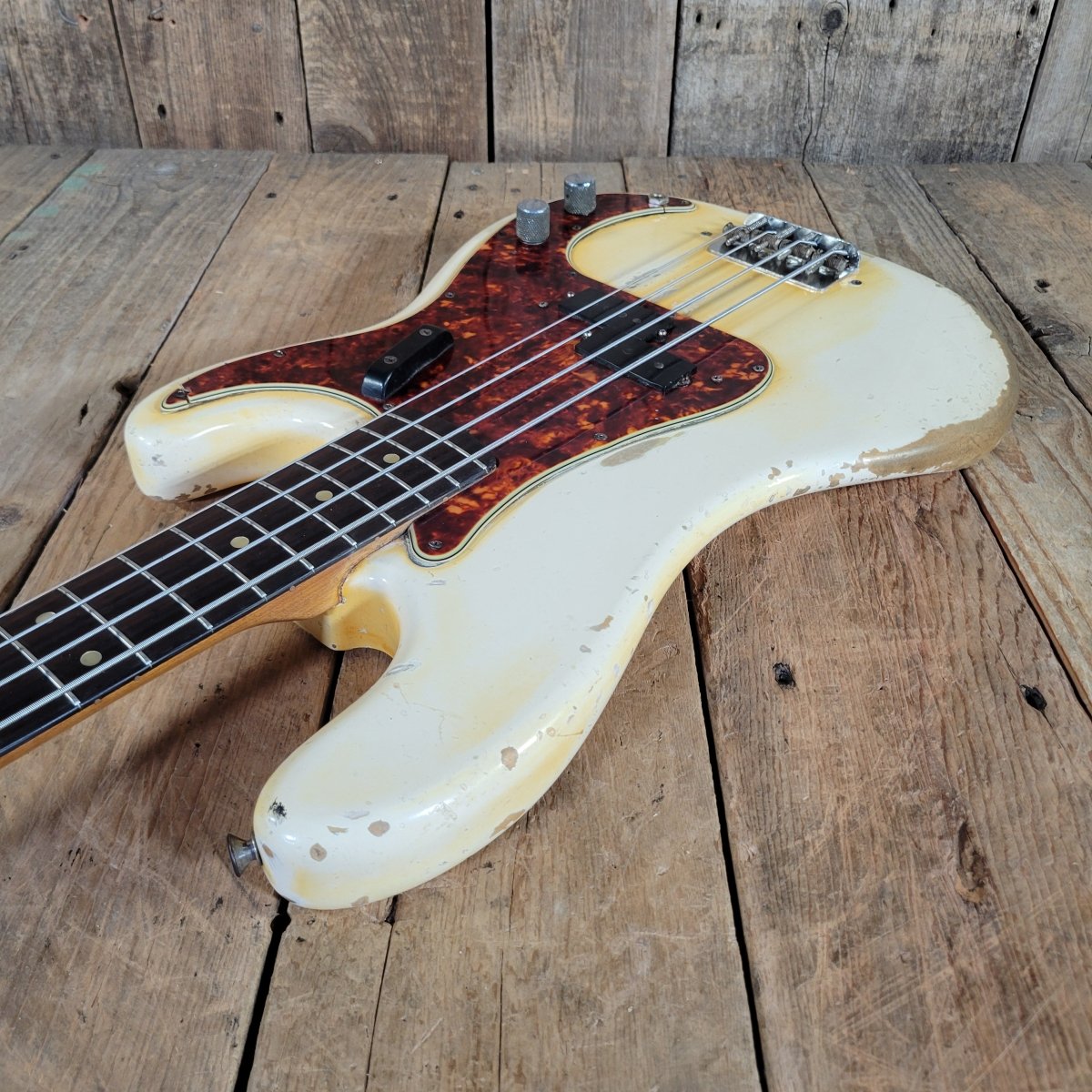 Fender 1964 Precision Bass Olympic White Very Good Pre - CBS - Mahar's Vintage Guitars