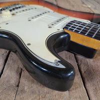 Fender 1965 Stratocaster Sunburst Non-Orig Hard Case, Very Good - Mahar's Vintage Guitars