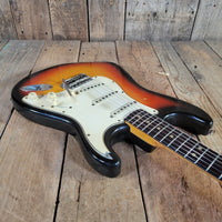 Fender 1965 Stratocaster Sunburst Non-Orig Hard Case, Very Good - Mahar's Vintage Guitars