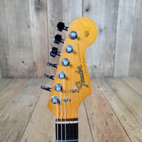 Fender 1965 Stratocaster Sunburst Non-Orig Hard Case, Very Good - Mahar's Vintage Guitars