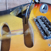 Fender 1965 Stratocaster Sunburst Non-Orig Hard Case, Very Good - Mahar's Vintage Guitars