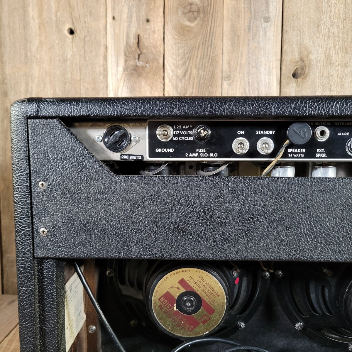 Fender 1965 Vibrolux Reverb AA864 W/ Footswitch & Cover Excellent - Mahar's Vintage Guitars
