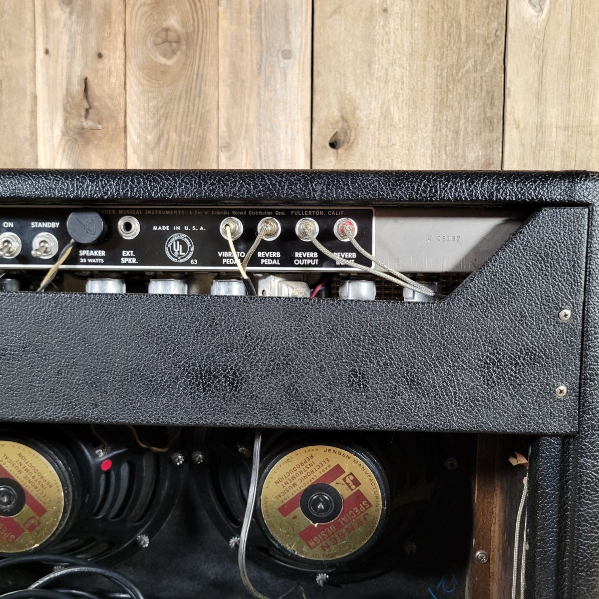 Fender 1965 Vibrolux Reverb AA864 W/ Footswitch & Cover Excellent - Mahar's Vintage Guitars