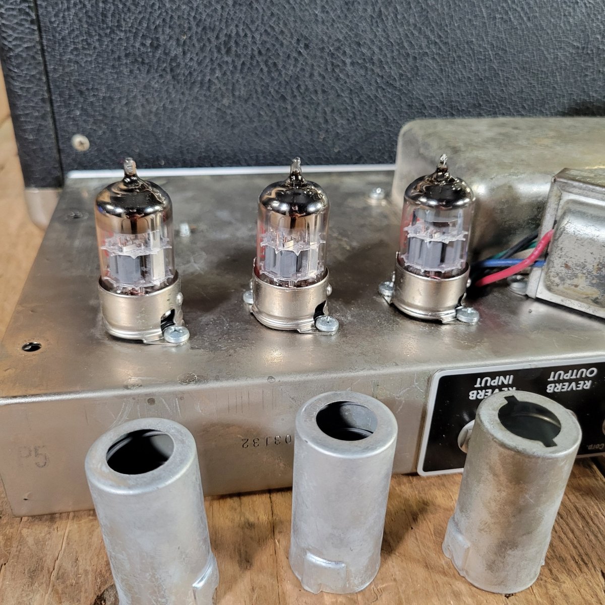 Fender 1965 Vibrolux Reverb AA864 W/ Footswitch & Cover Excellent - Mahar's Vintage Guitars