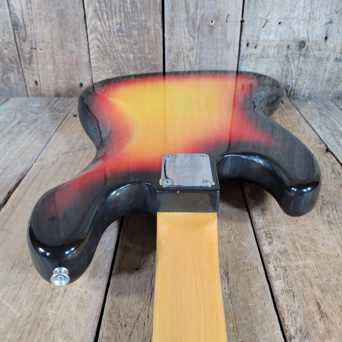 Fender 1966 Jazz Bass Sunburst All Original w/Original Case & Strap Excellent - Mahar's Vintage Guitars