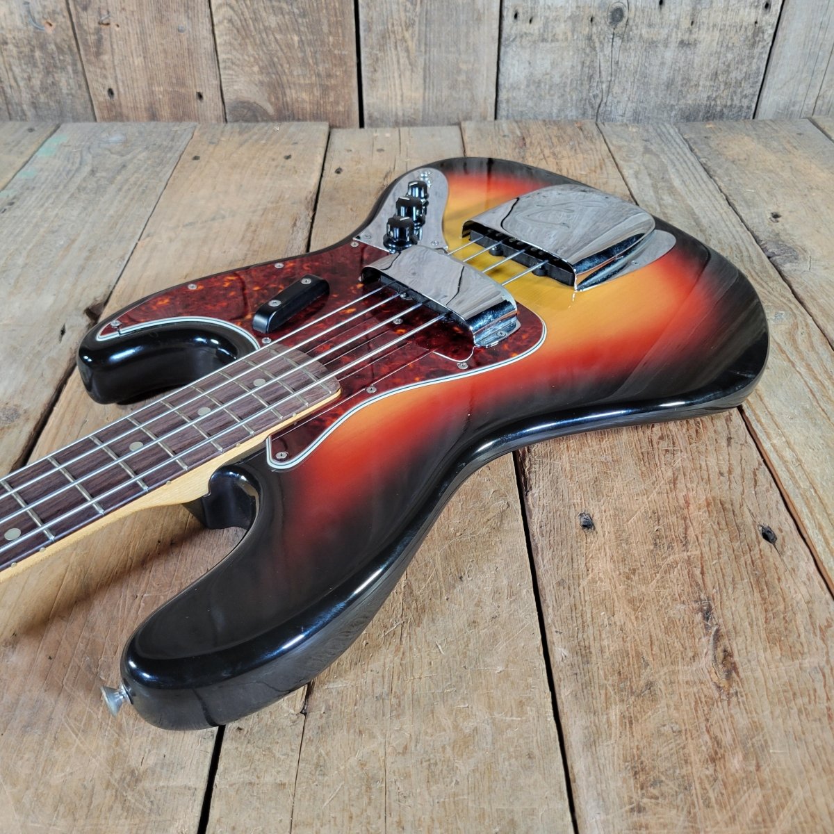 Fender 1966 Jazz Bass Sunburst All Original w/Original Case & Strap Excellent - Mahar's Vintage Guitars