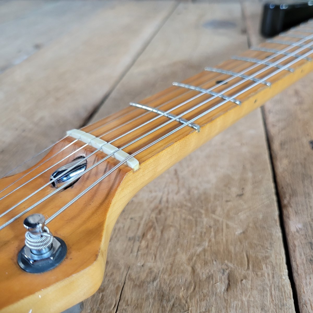 Fender 1977 - 78 Telecaster Deluxe Sunburst W/ Original Case, Excellent - Mahar's Vintage Guitars