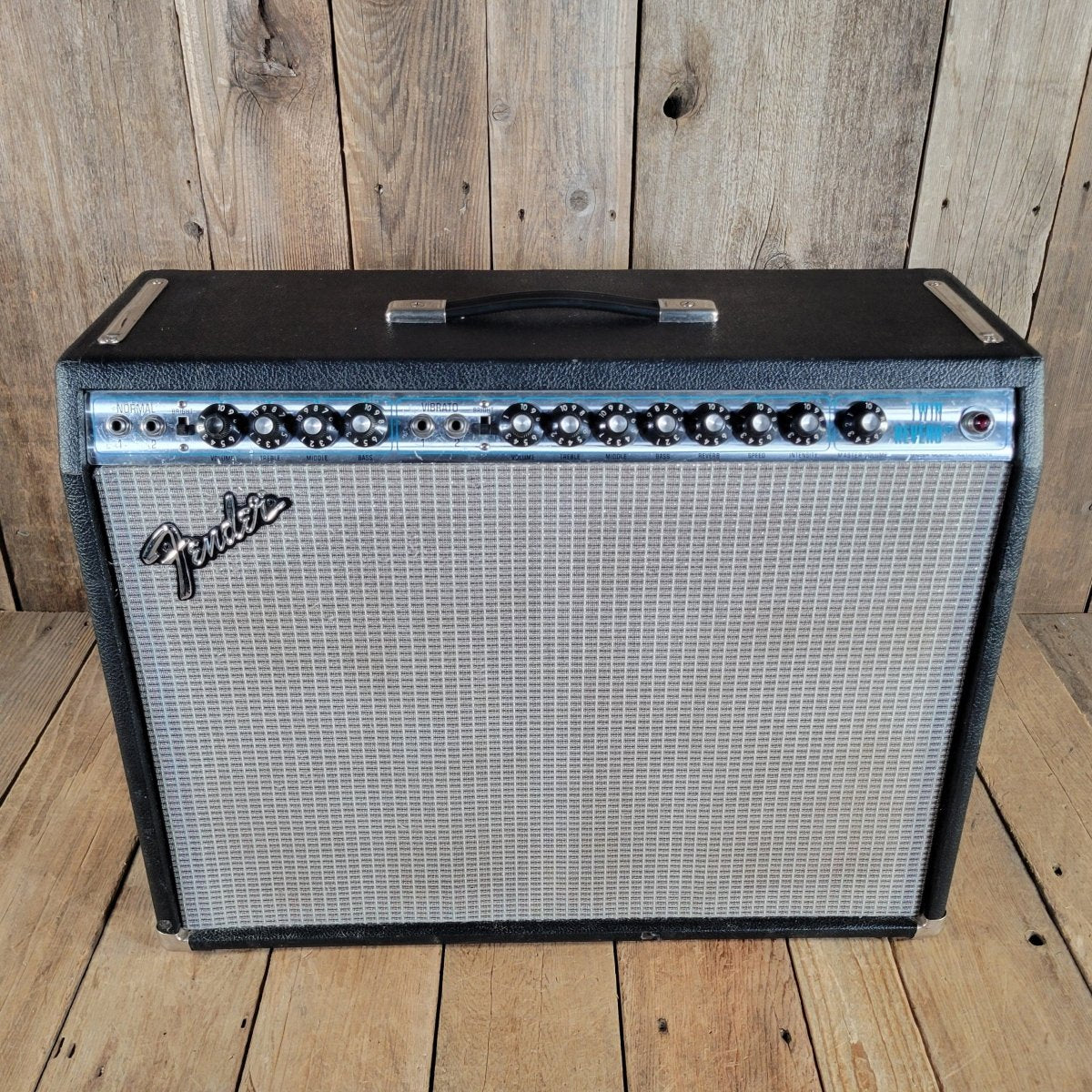 Fender 1977 Twin Reverb Silverface Master Volume Model, Excellent - Mahar's Vintage Guitars