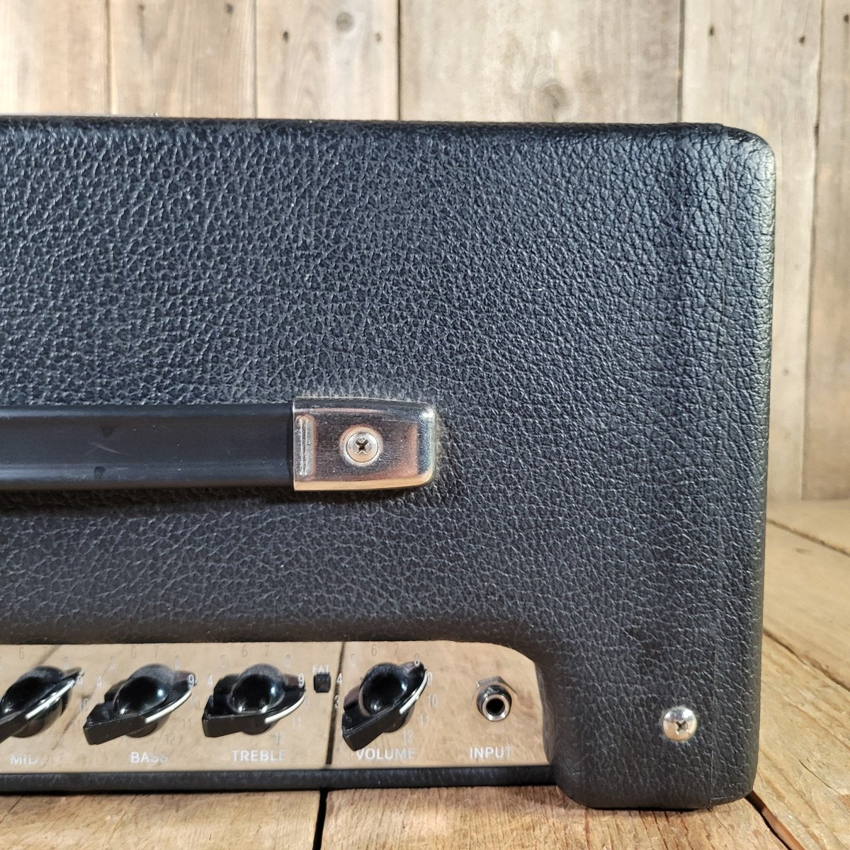 Fender 2000 Blues Junior USA 1x12 Combo F&T Cap Upgrade Excellent - Mahar's Vintage Guitars