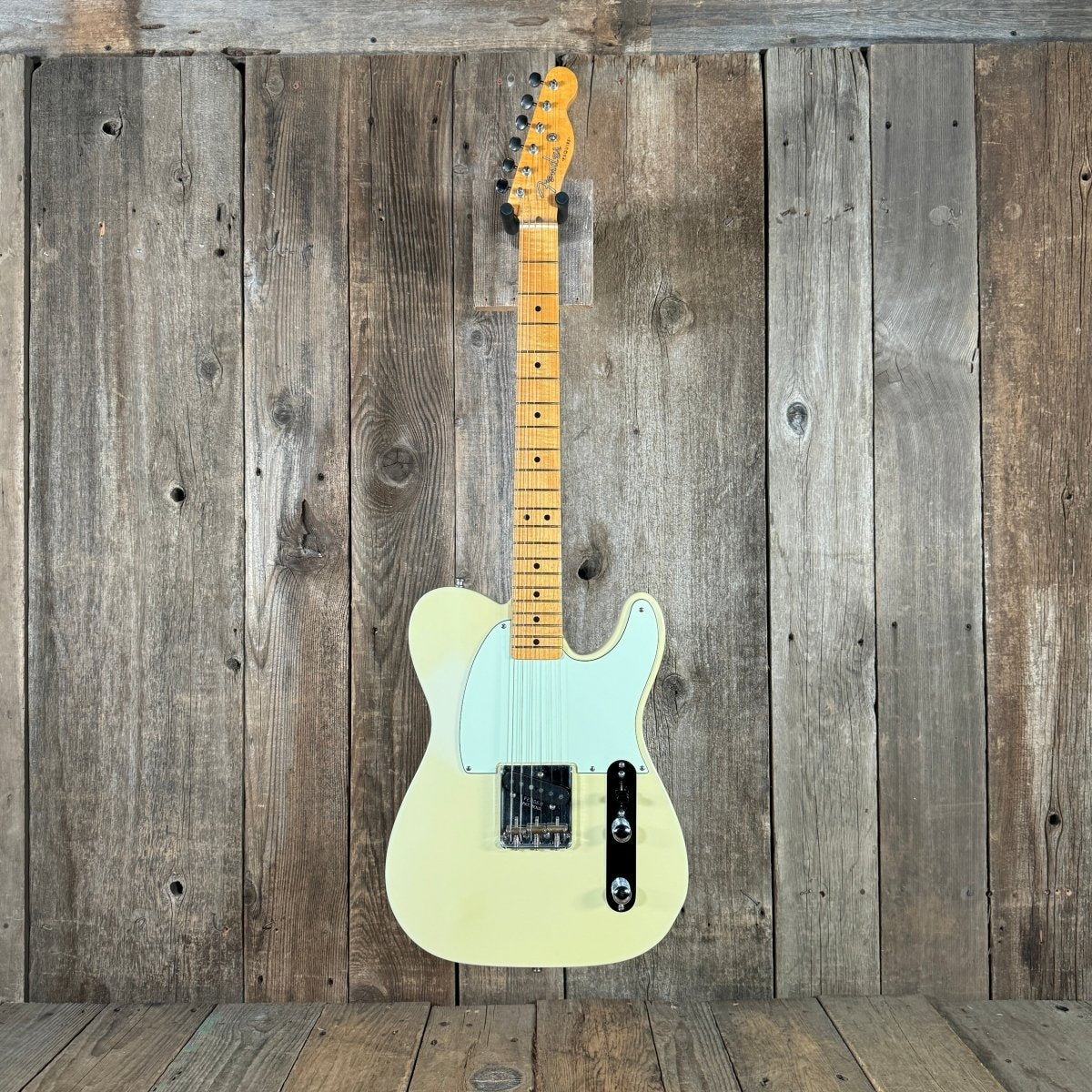 Fender 2002 Esquire "Custom" NAMM Model Olympic White Very Good - Mahar's Vintage Guitars