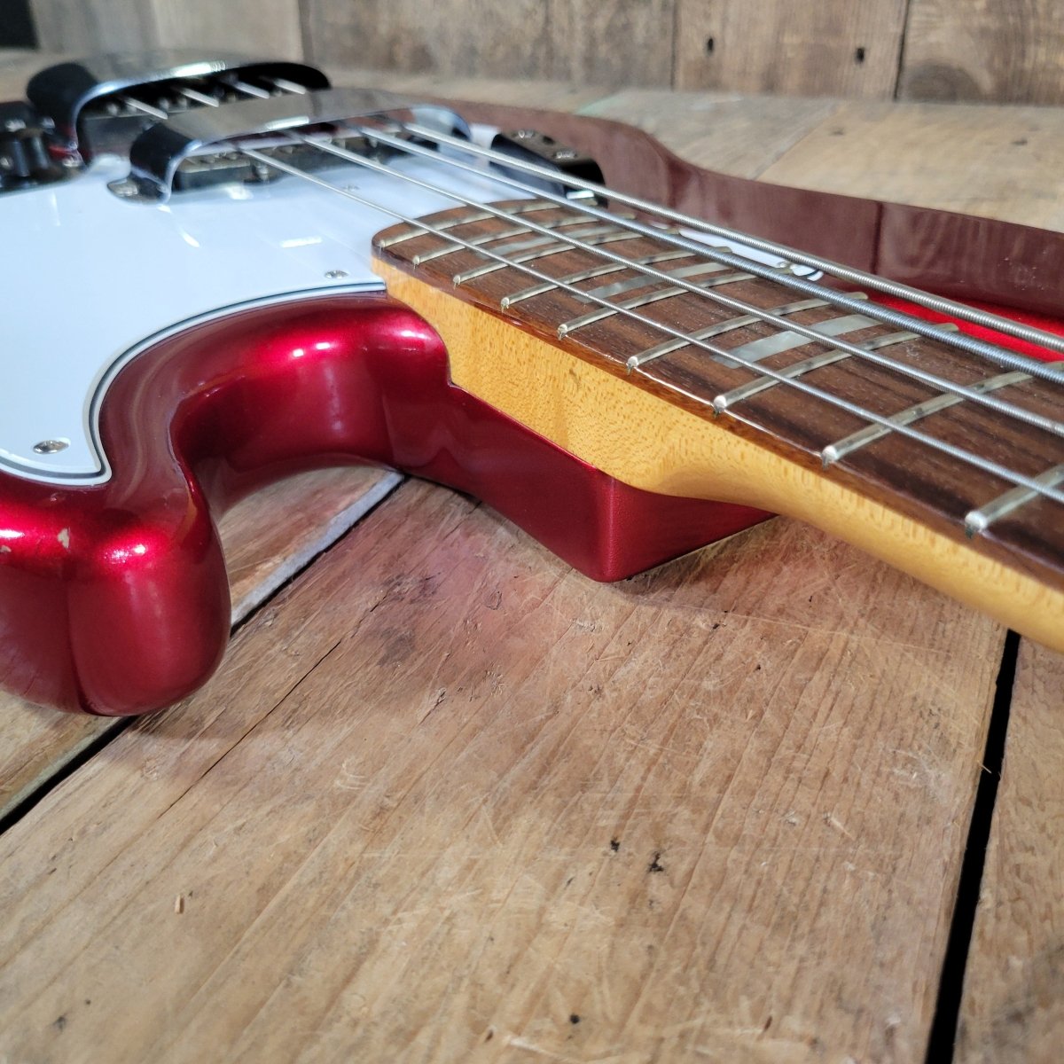 Fender 2010 Jazz Bass 50th Anniversary w/ Case & Paperwork Very Good - Mahar's Vintage Guitars