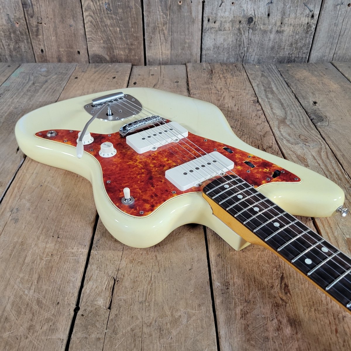 Fender 2012 Jazzmaster '62 American Vintage Reissue Novak pickups, Spitfire Tort Pickguard - Mahar's Vintage Guitars